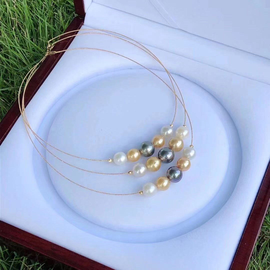Minimalist 18K Gold Hoop Necklace with Saltwater Pearl