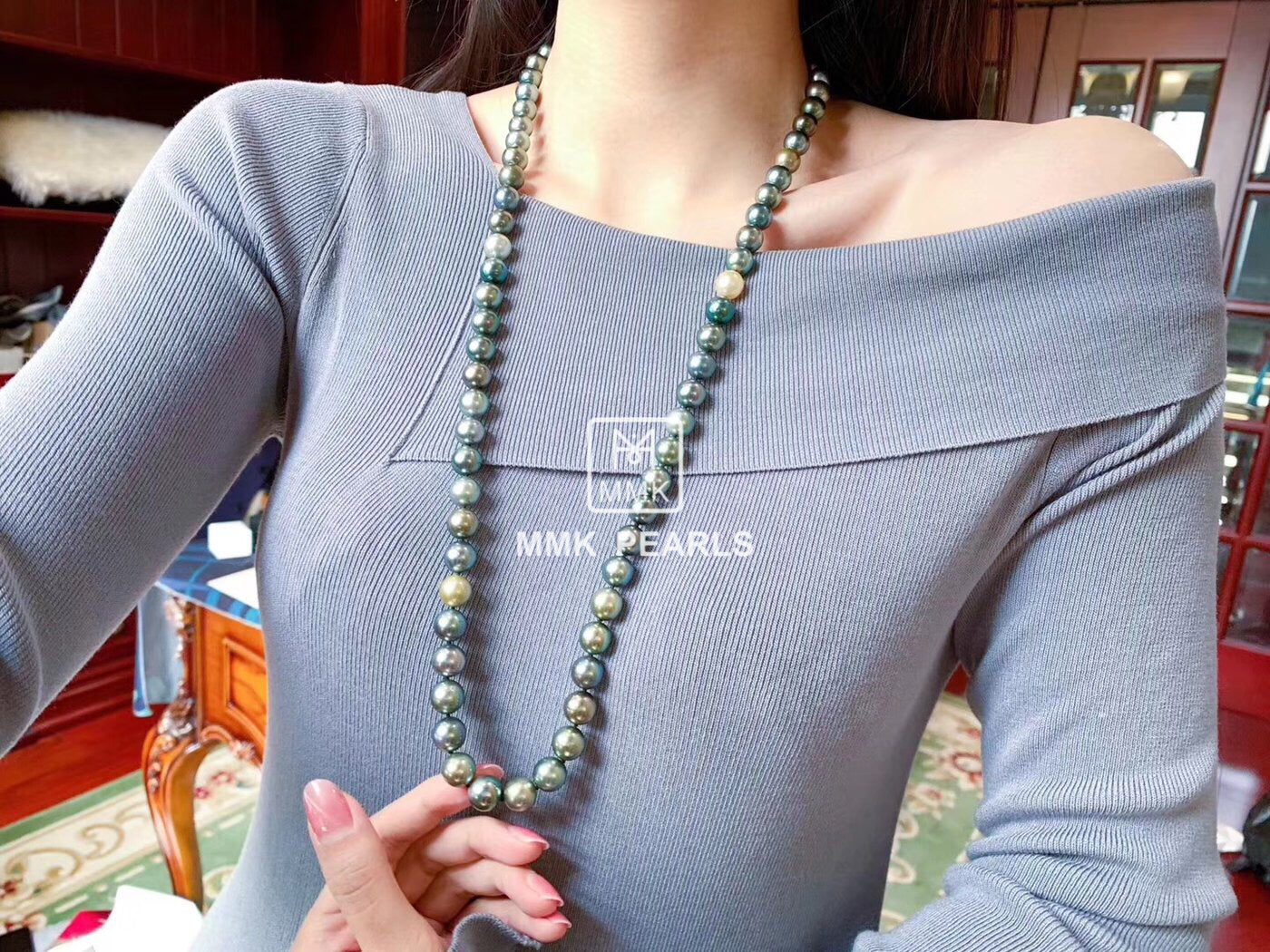 AAAAA 10–12mm Multicolor Tahitian Pearl Necklace – 18K Gold Clasp, Luxury Strand