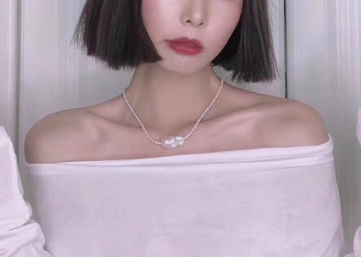 White Baroque Pearl Pendant Necklace| Giant Pearl 15-17mm