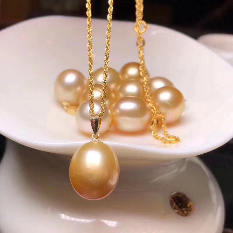 Southsea Golden Pearl Pendant on 18K Yellow Gold Chain - 10-11mm